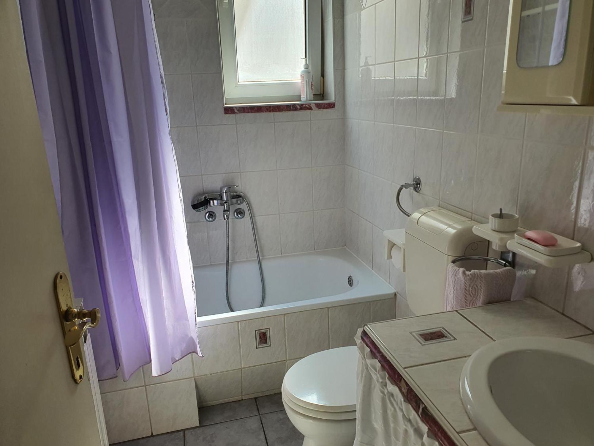 Kiki Apartment *